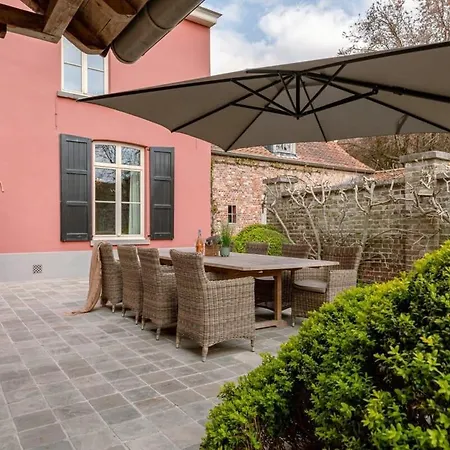 Huswell - Huyze Termote - Prime With Wonderful Garden